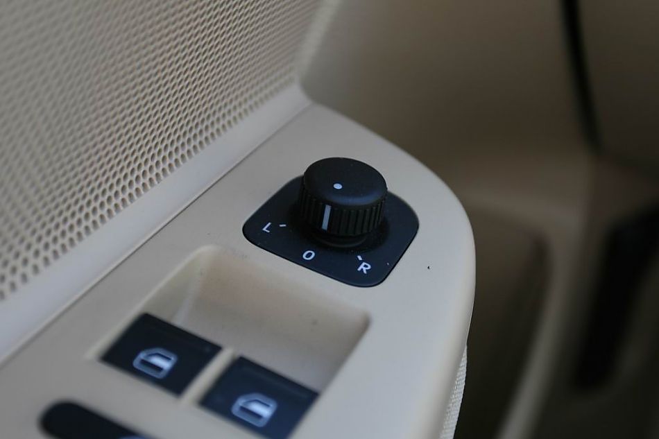 速腾2.0手动舒适型内饰图