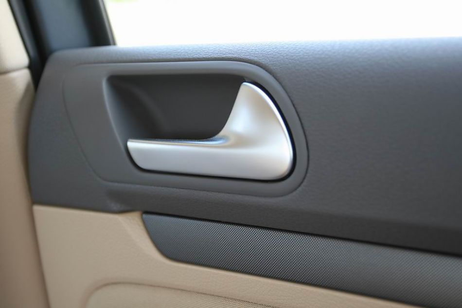 速腾2.0手动舒适型内饰图