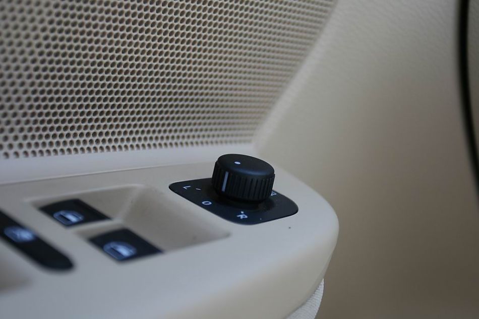 速腾2.0手动舒适型内饰图