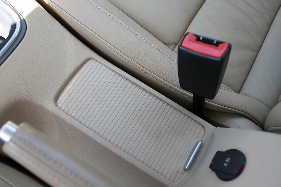 速腾2.0手动舒适型内饰图