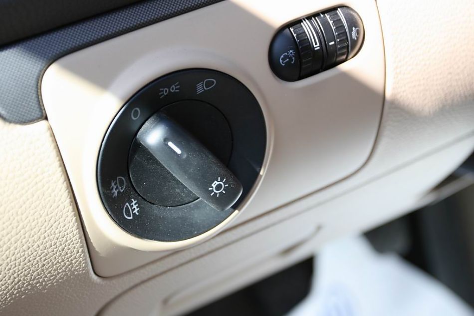 速腾2.0手动舒适型内饰图