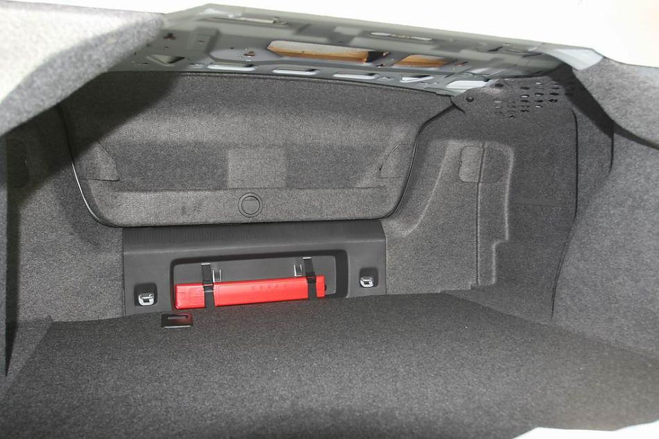 速腾2.0手动舒适型内饰图