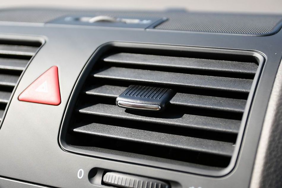 速腾2.0手动舒适型内饰图