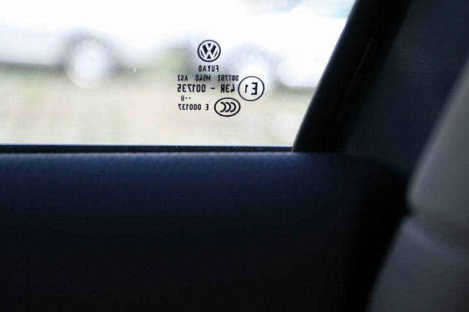 速腾2.0手动舒适型内饰图