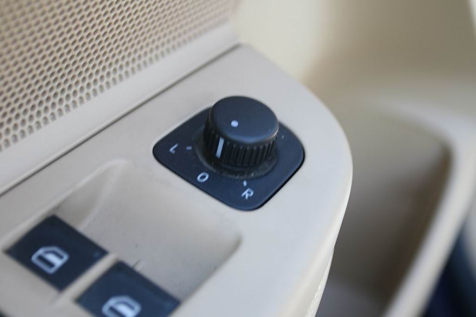 速腾2.0手动舒适型内饰图