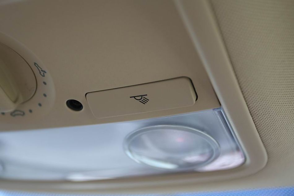 速腾2.0手动舒适型内饰图