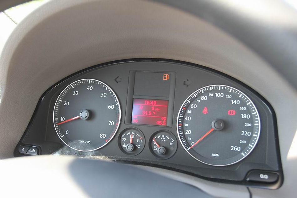 速腾2.0手动舒适型内饰图