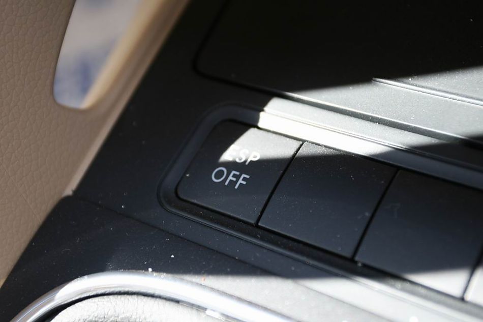 速腾2.0手动舒适型内饰图