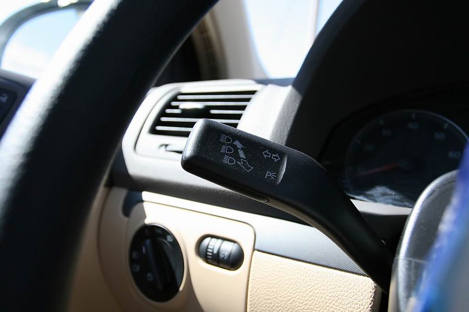 速腾2.0手动舒适型内饰图