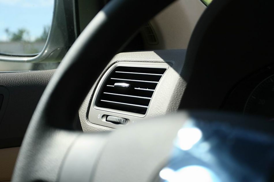 速腾2.0手动舒适型内饰图