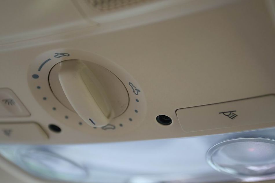 速腾2.0手动舒适型内饰图