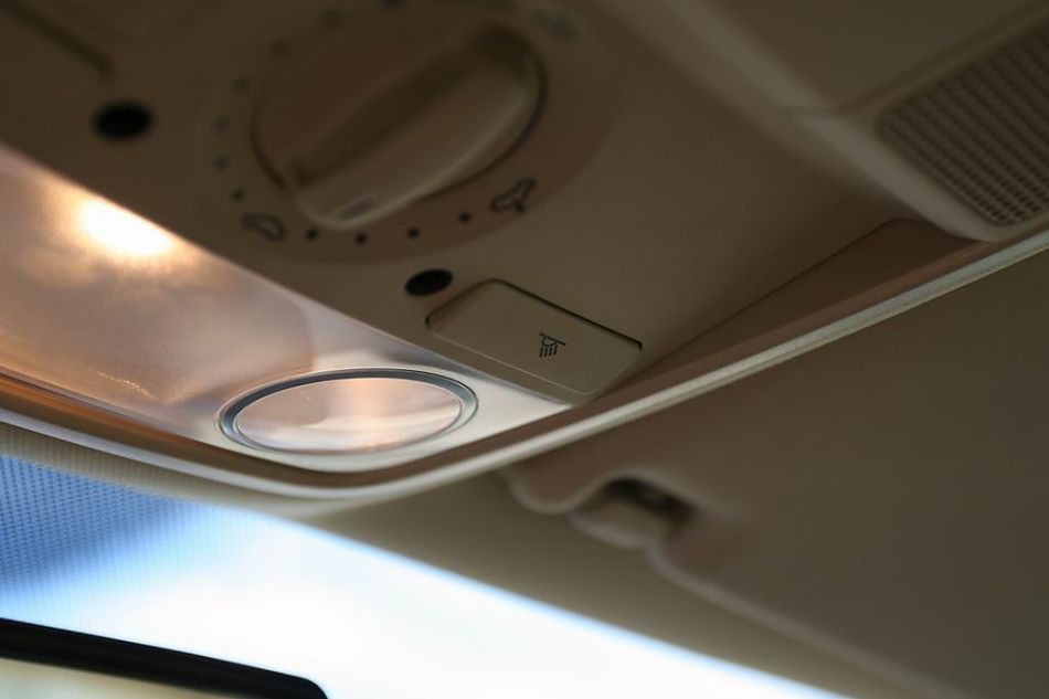 速腾2.0手动舒适型内饰图