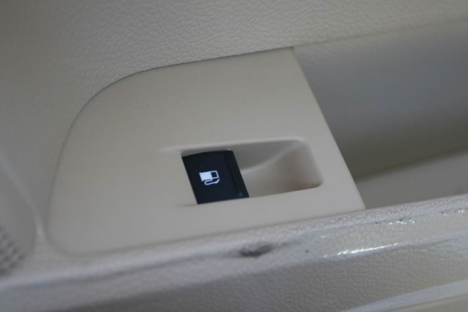 速腾2.0手动舒适型内饰图