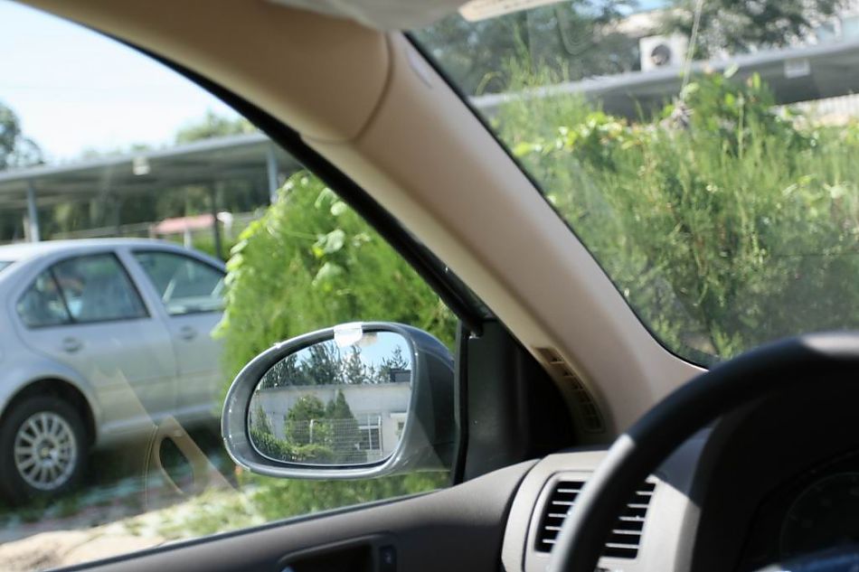 速腾2.0手动舒适型内饰图