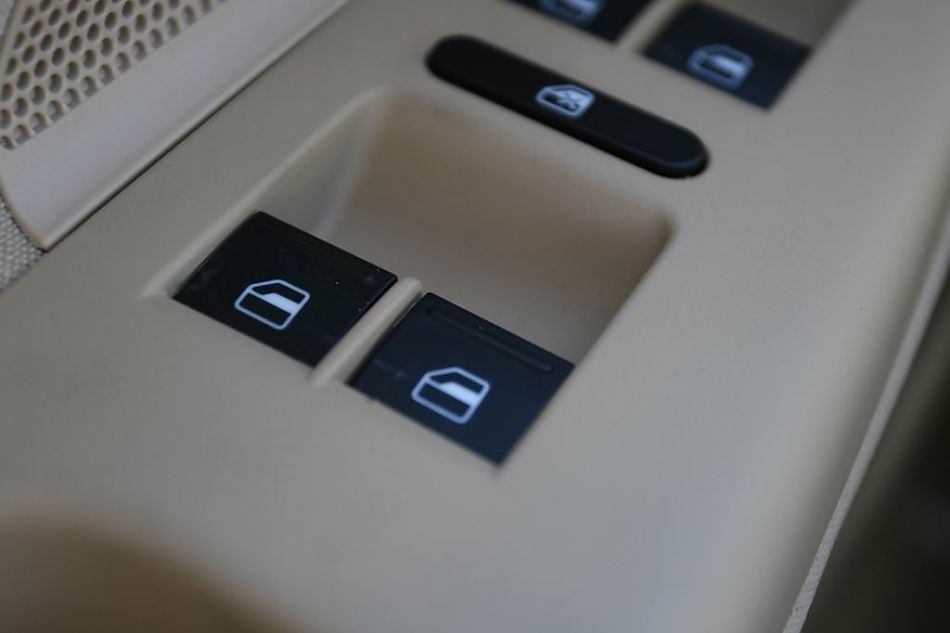 速腾2.0手动舒适型内饰图