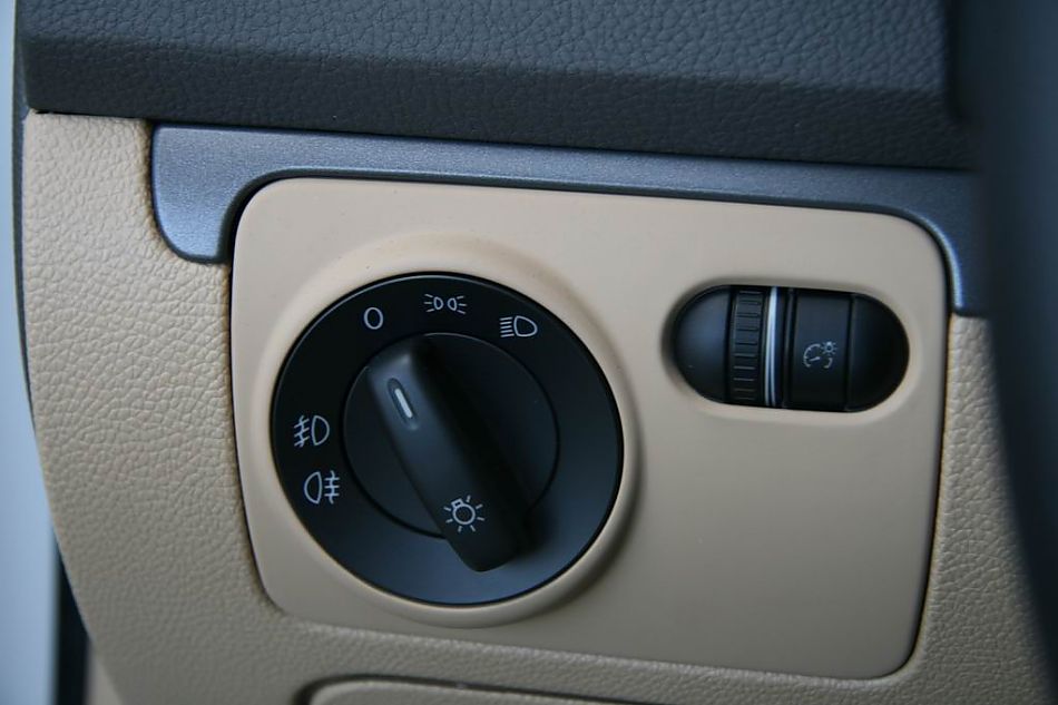 速腾1.6手动时尚型内饰图