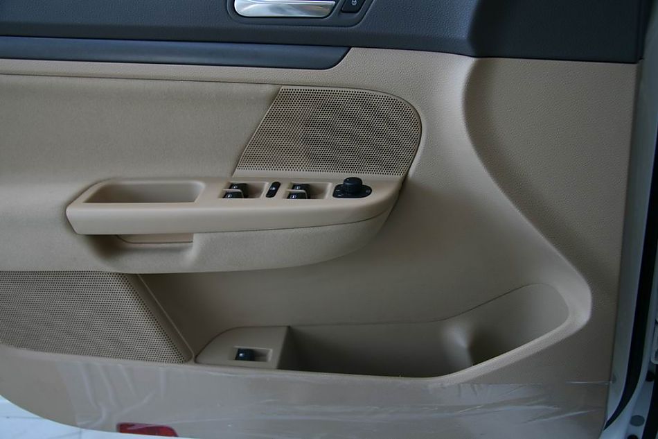 速腾1.6手动时尚型内饰图