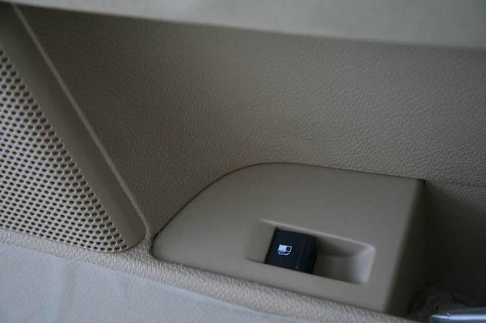 速腾1.6手动时尚型内饰图