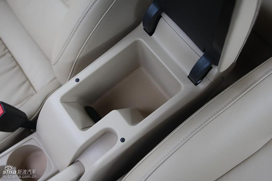 速腾1.4TSI+DSG内饰实拍图