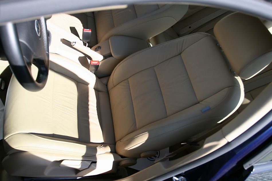 速腾2.0手动舒适型内饰图