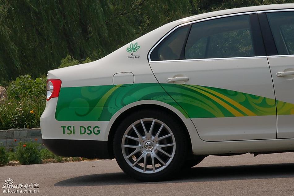 速腾1.4TSI+DSG外观