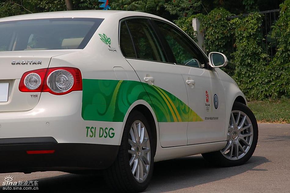 速腾1.4TSI+DSG外观