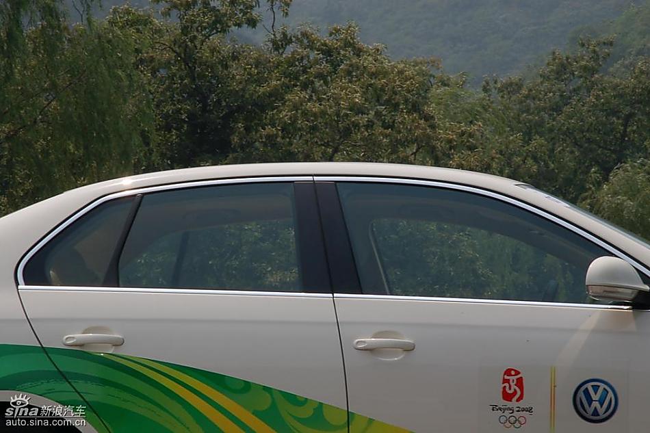 速腾1.4TSI+DSG外观