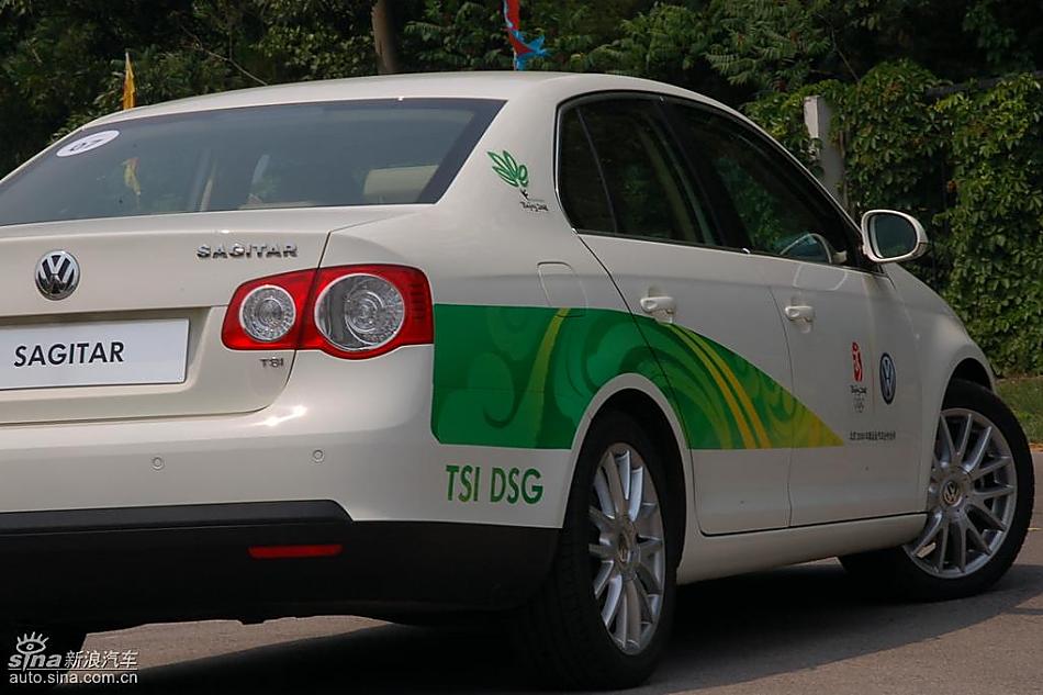 速腾1.4TSI+DSG外观