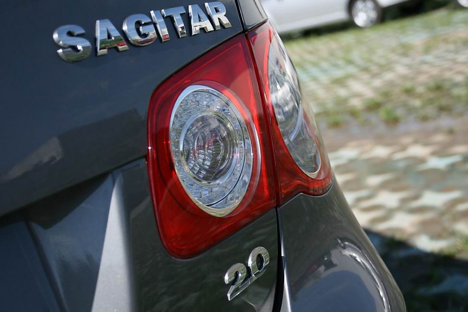 速腾2.0手动舒适型外观图