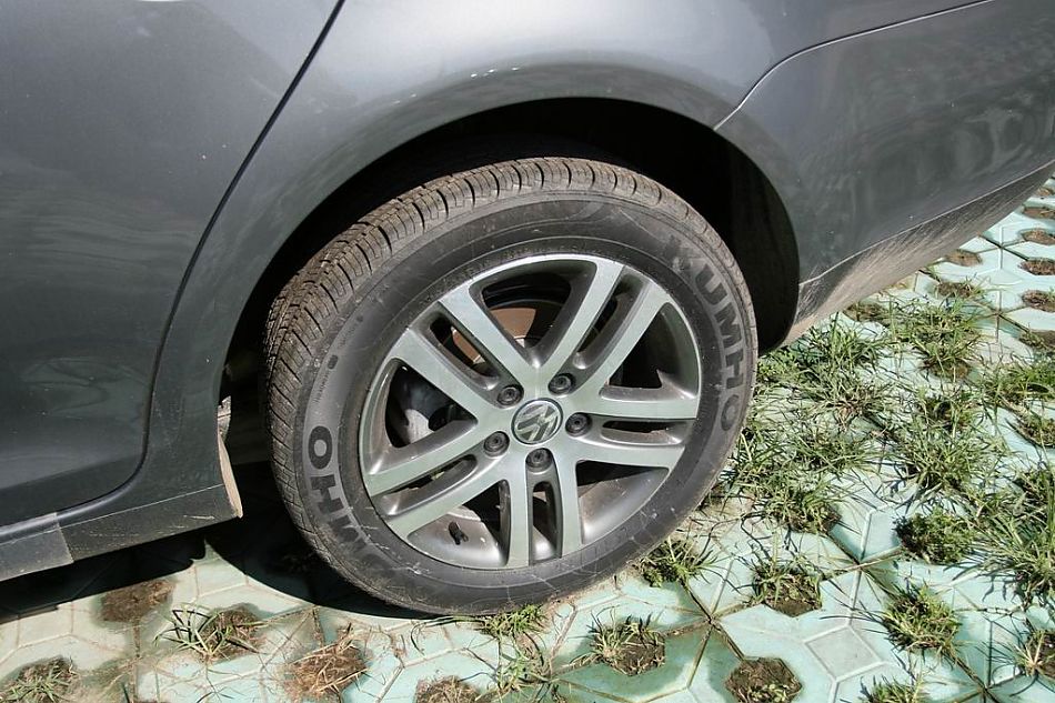 速腾2.0手动舒适型外观图