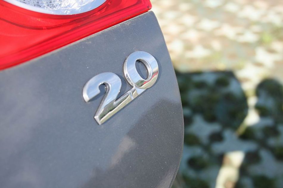 速腾2.0手动舒适型外观图