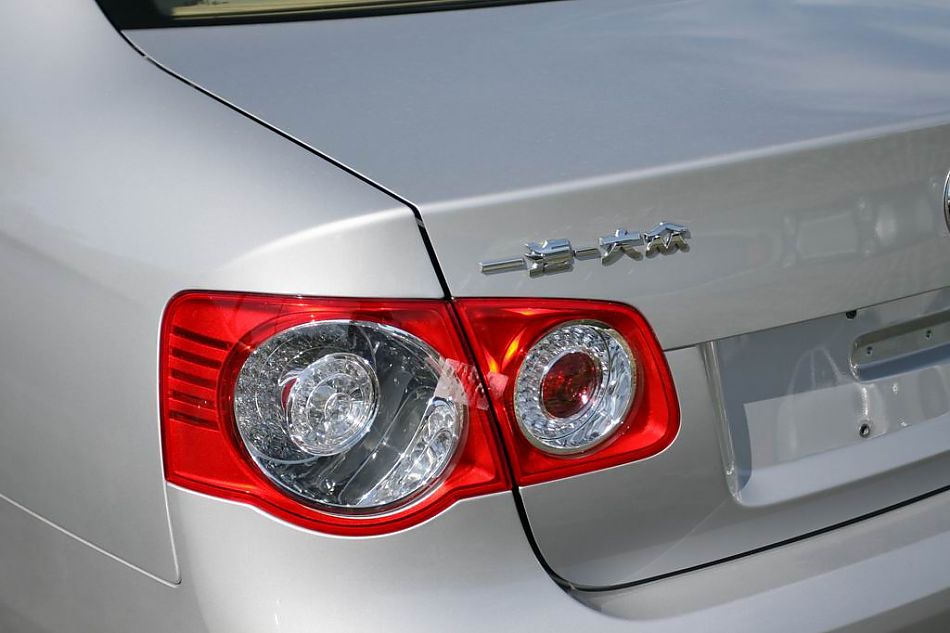 速腾2.0手动舒适型外观图