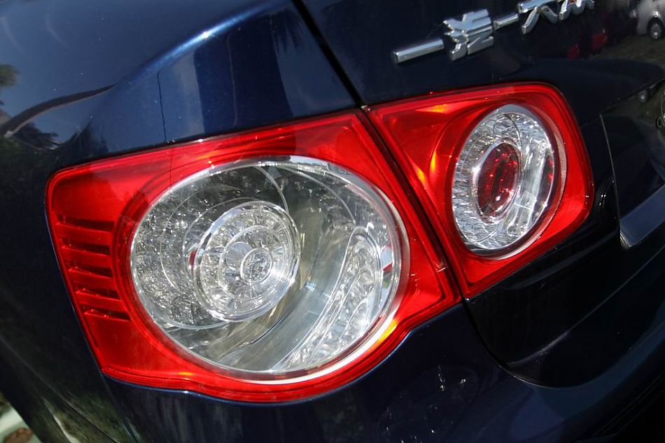 速腾2.0手动舒适型外观图