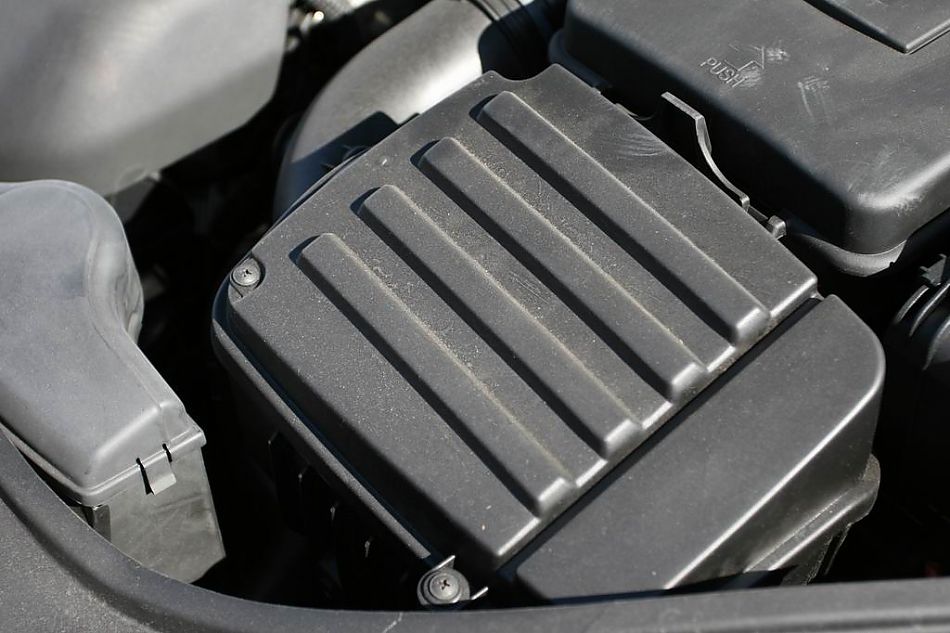 速腾2.0手动舒适型引擎细节