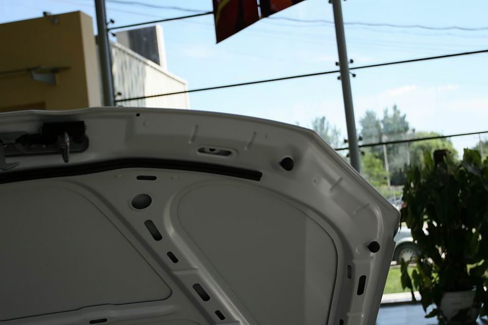 速腾1.6手动时尚型引擎细节