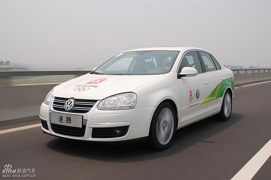 速腾1.4TSI+DSG外观