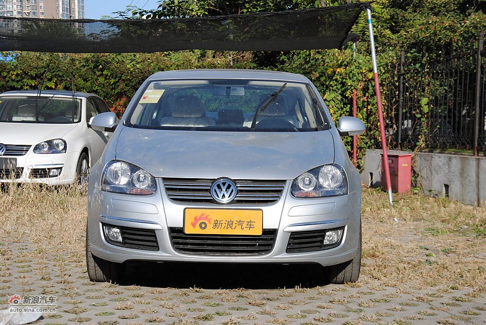 2011款速腾1.6L手动时尚型