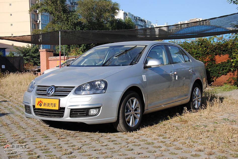 2011款速腾1.6L手动时尚型