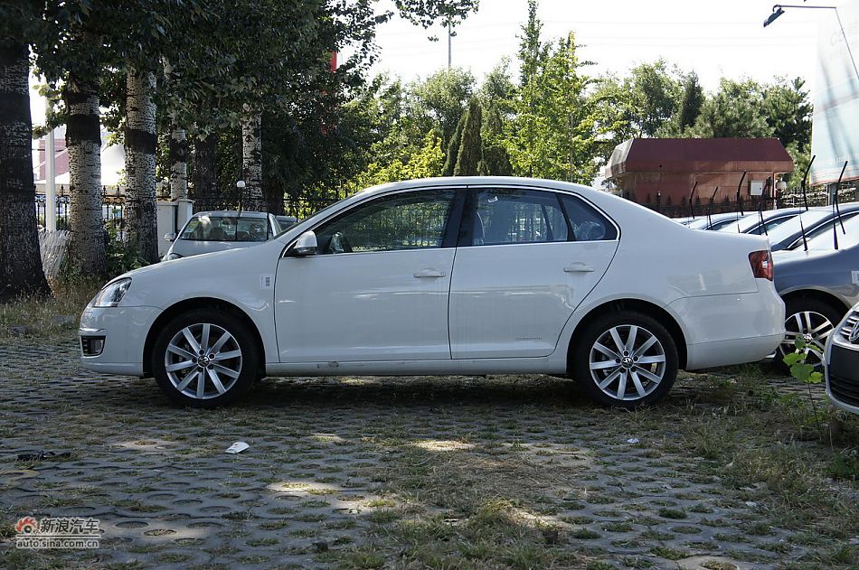 速腾1.8T豪华型6速手自一体