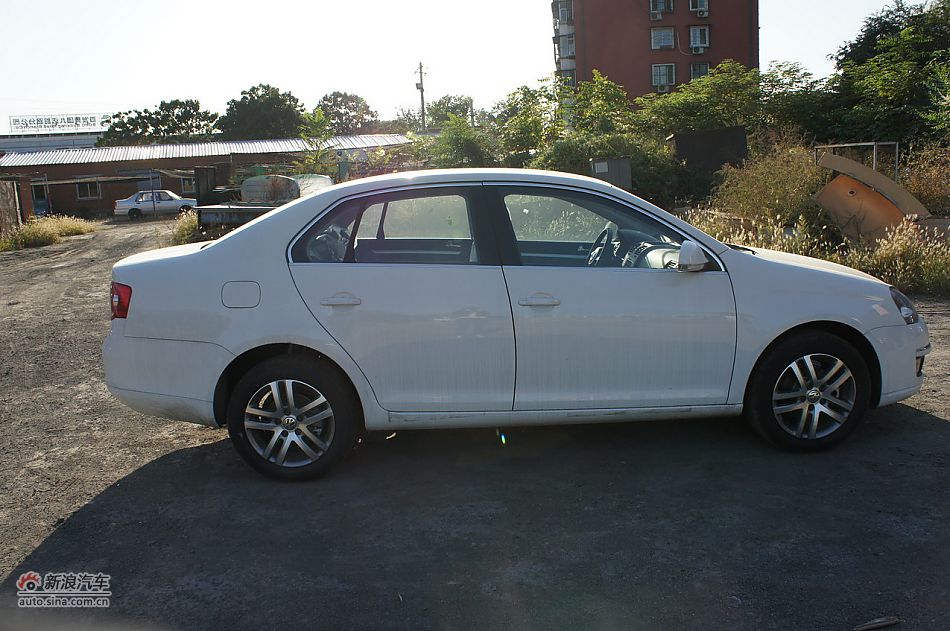 2011款速腾1.6L自动舒适型