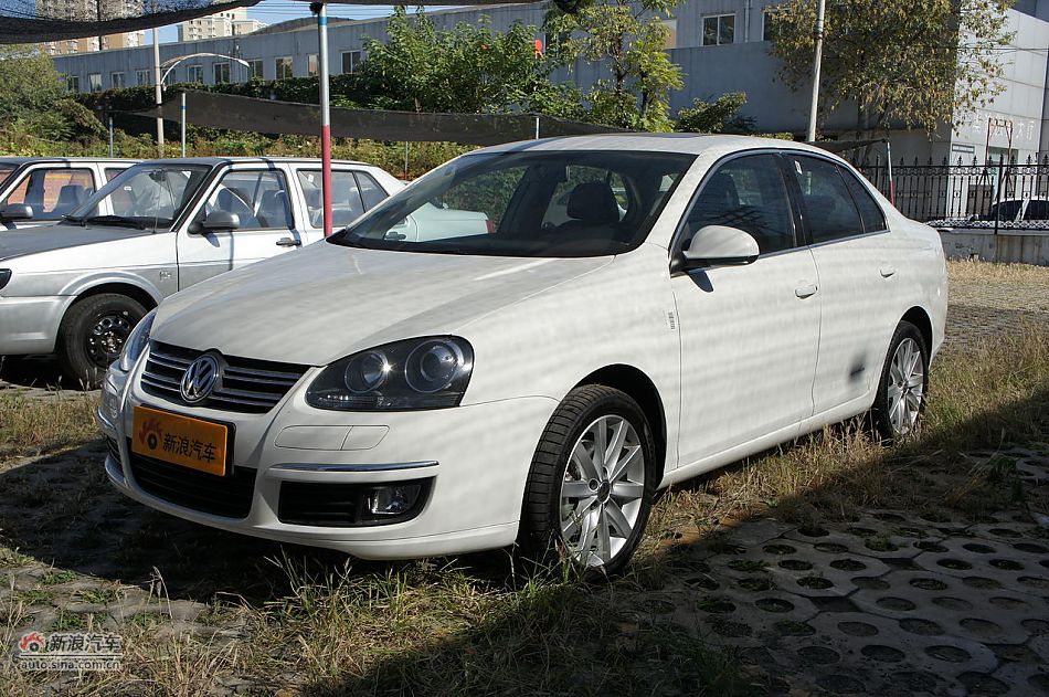 速腾1.8T豪华型5速手动