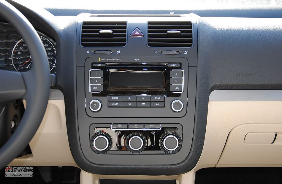 2011款速腾1.6L手动时尚型