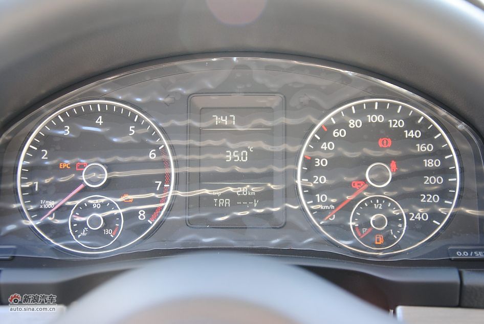 2011款速腾1.6L手动时尚型