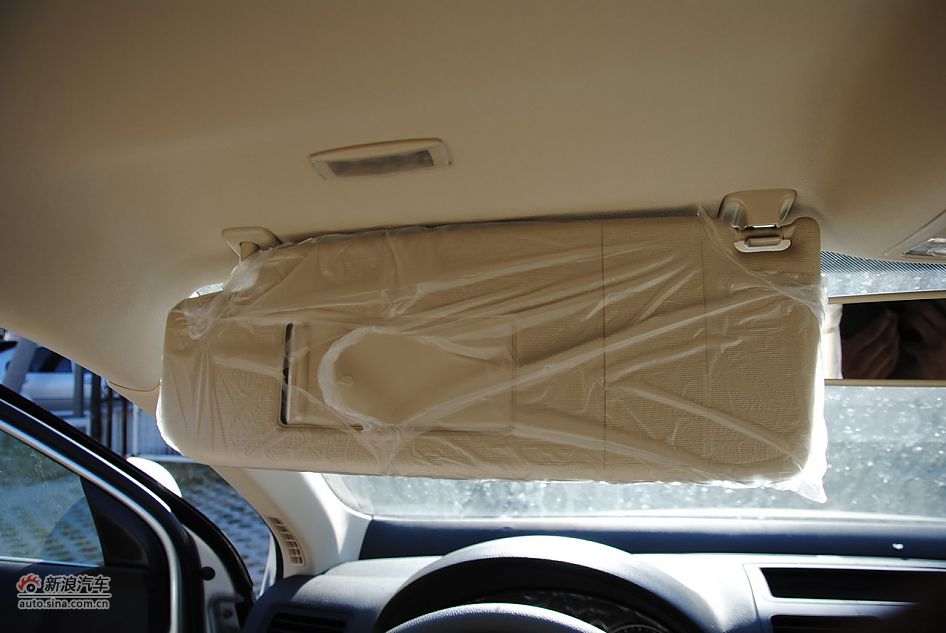 2011款速腾1.6L手动时尚型