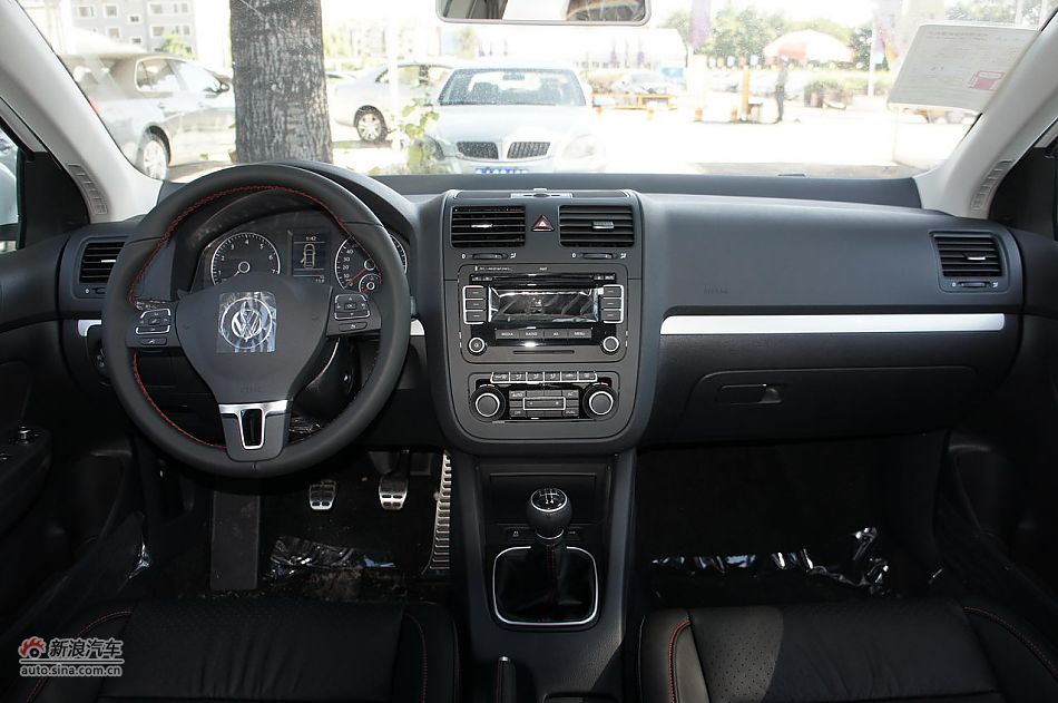 速腾1.8T豪华型6速手自一体