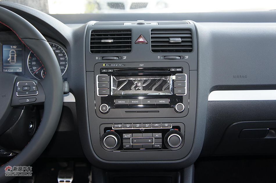 速腾1.8T豪华型6速手自一体