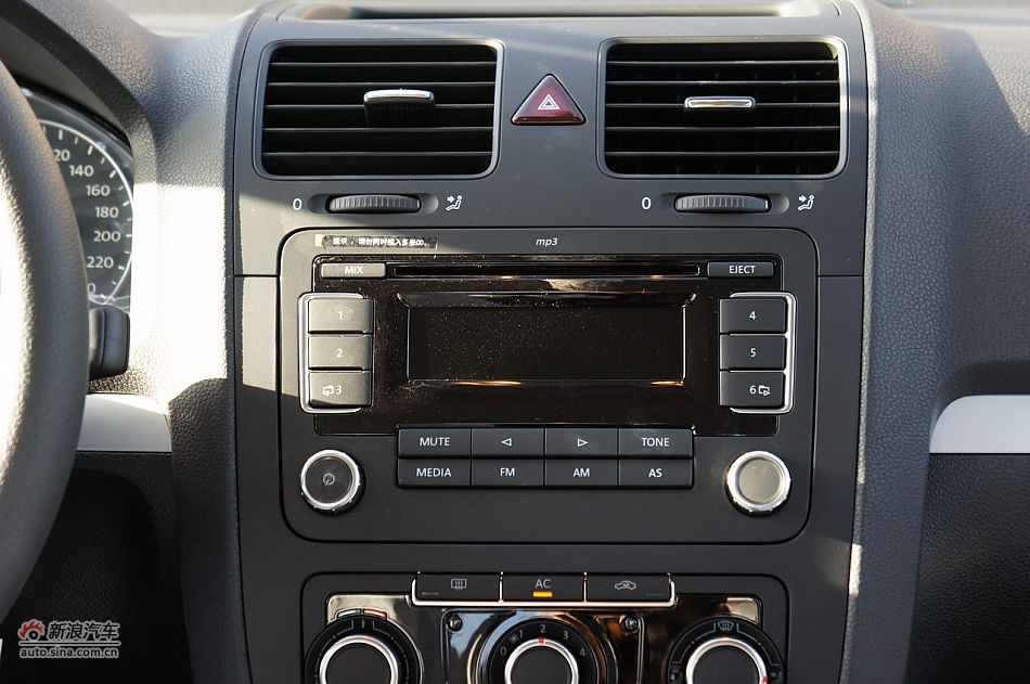 2011款速腾1.6L自动舒适型