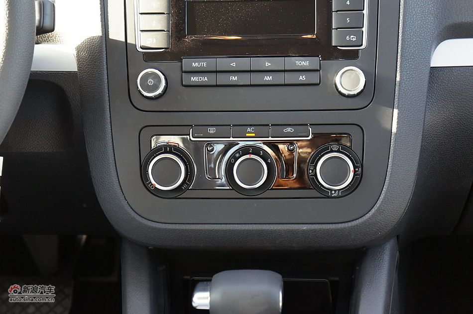 2011款速腾1.6L自动舒适型