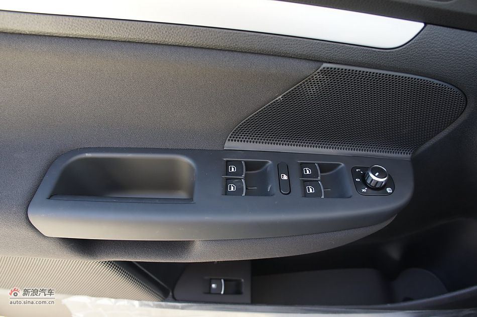 2011款速腾1.6L自动舒适型