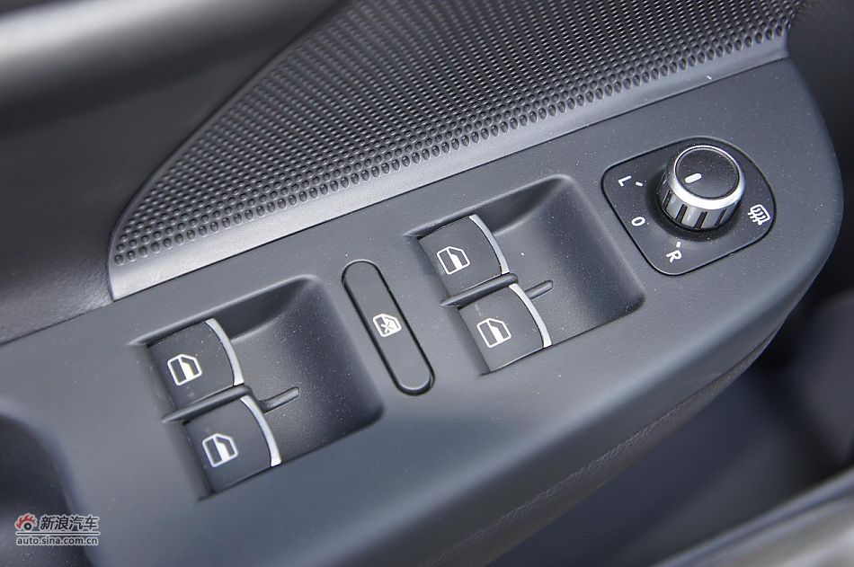 速腾1.8T豪华型5速手动